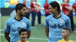 Fan thích thú với pha phối hợp ghi bàn của Suarez và Cavani vào lưới Bồ Đào Nha
