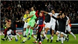 Cúp C1 sáng nay: 'Chung kết' Liverpool - Napoli ở lượt cuối. Kịch tính cuộc đua Inter với Tottenham