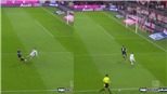Bayern 3-2 Paderborn: Neuer thành trò hề với pha chơi chân lỗi ngoài vòng cấm