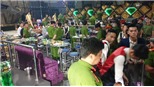 Kiểm tra quán bar, phát hiện hàng chục thanh, thiếu niên dương tính với ma túy ​