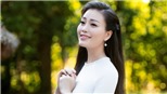 Ca sĩ Huyền Trang ra mắt MV 'Người lái đò' nhân Ngày Nhà giáo Việt Nam