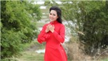 Lương Nguyệt Anh trổ tài vẽ trên gốm trong MV mới về quê hương Bắc Ninh