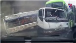 VIDEO: Vượt đèn đỏ, xe tải gây tai nạn liên hoàn