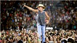 Album 'Here And Now' của Kenny Chesney: 40 phút thư giãn không ngẫm ngợi