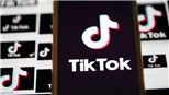 Tổng thống D. Trump ban hành các sắc lệnh cấm TikTok và WeChat tại Mỹ