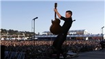 Hòa nhạc 'khủng' ở Đức: Vừa đeo mặt nạ vừa nghe Bryan Adams