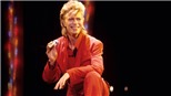 Ca khúc 'Heroes' của David Bowie: Từ cặp tình nhân dưới Bức tường Berlin…