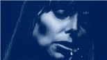 Ca khúc 'A Case Of You' của Joni Mitchell: Một thùng rượu thánh tình yêu
