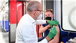 WHO cảnh báo về hiệu quả của vaccine đối với biến thể Omicron