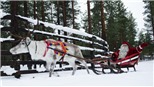 Người dân thế giới háo hức dõi theo dấu chân ông già Noel