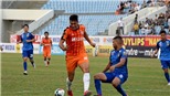 Cận cảnh tình huống Merlo để bóng chạm tay trước khi nhấn chìm Quảng Nam