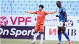 Đức Chinh ghi bàn giúp Đà Nẵng khởi đầu suôn sẻ