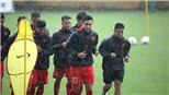 U22 Việt Nam đội mưa tập luyện