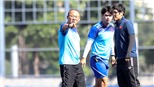 U22 Việt Nam đá với Lào...