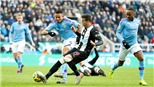 Cuộc đua vô địch ngoại hạng Anh: Man City đã giơ cờ trắng trước Liverpool?