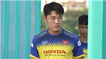 Tuyển Việt Nam 'sống chung với lũ'