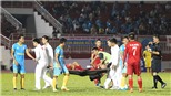 CLB TP.HCM thắng bằng penalty, trọng tài thành tâm điểm