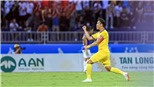 Bóng lăn tuần qua: Chiều lòng 'thượng đế'