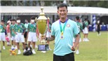 Đinh Hồng Vinh và chiếc Cúp vàng U13 quốc tế