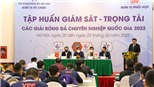 Chờ 'vua sân cỏ' lột xác