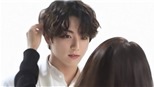 Những lần ‘staff’ không thể cưỡng lại được trước vẻ đáng yêu của Jungkook BTS