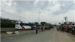 Xe tải đâm liên tiếp vào nhiều xe máy làm 2 người chết, 2 người bị thương