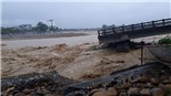 Yên Bái: Lũ ống vùi lấp nhiều thiết bị, máy móc thi công sửa chữa cầu Ngòi Thia