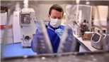 Anh có thể tung ra vaccine ngừa COVID-19 vào mùa Giáng sinh năm 2020