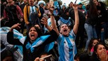 Bên lề World Cup: Fan Argentina rực sáng tại Saint Petersburg