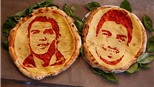 Bên lề World Cup: Ronaldo - Suarez 'đọ sức' trên bánh Pizza