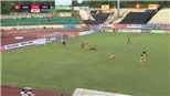 VIDEO: SLNA vs Viettel: Thẻ đỏ cho Janclesio vì vào bóng nguy hiểm với Thế Nhật 