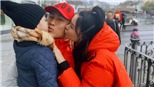 Mạc Hồng Quân và Kỳ Hân cùng con trai tỏa sáng ở kinh đô thời trang Milan