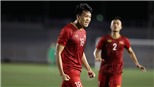 VIDEO: Thành Chung đánh đầu ngược đẹp mắt gỡ hòa cho U22 Việt Nam