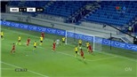 Văn Hậu từ người kiến tạo  suýt thành 'tội đồ'