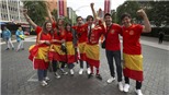 Không khí bên ngoài sân Wembley trước trận Anh vs Đan Mạch