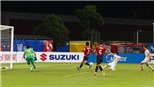 Nhật ký AFF Cup 7/12: VFF thưởng lớn đội tuyển Việt Nam. Tiền đạo đổi áo với Công Phượng.