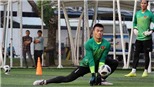 Thủ môn Bùi Tiến Dũng được tôn vinh trước trận gặp U23 Nhật Bản