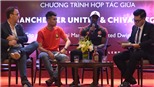 Fan Man United ngất ngây chiến thắng cùng huyền thoại Dwight Yorke
