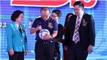 HLV Park Hang Seo xúc động khi được tôn vinh