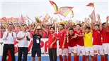 Đội của 'Mourinho Việt Nam' lên hạng, nóng lòng đối đầu Quang Hải, Văn Toàn