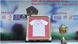 Tăng Thanh Hà dùng 1 tỷ mua lại vật phẩm của thầy trò HLV Park Hang Seo