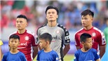 Cờ đến tay Bùi Tiến Dũng