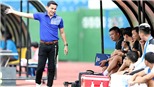 HLV Kiatisuk khích cầu thủ HAGL trước trận gặp Sài Gòn