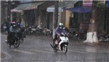 Đêm 11/6, mưa dông bao trùm các khu vực trên cả nước