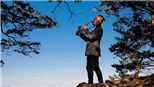 Nghệ sĩ Lê Duy Mạnh và MV 'Hello Việt Nam': Tình yêu không giới hạn với saxophone