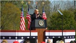 Bầu cử Mỹ 2020: Tổng thống Trump và ứng cử viên đảng Dân chủ Joe Biden tăng tốc đua nước rút