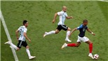 Pha dẫn bóng của Mbappe được so sánh với tình huống của Ronaldo 'béo' cũng trước... Argentina