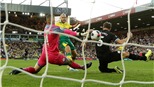 Man City: Trận thua Norwich phơi bày nhược điểm cố hữu của hàng thủ 