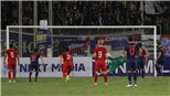Cộng đồng mạng dậy sóng vì Văn Lâm cản penalty như De Gea