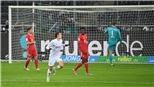 Gladbach 3-2 Bayern Munich: 'Hùm xám' thua ngược dù dẫn trước 2-0